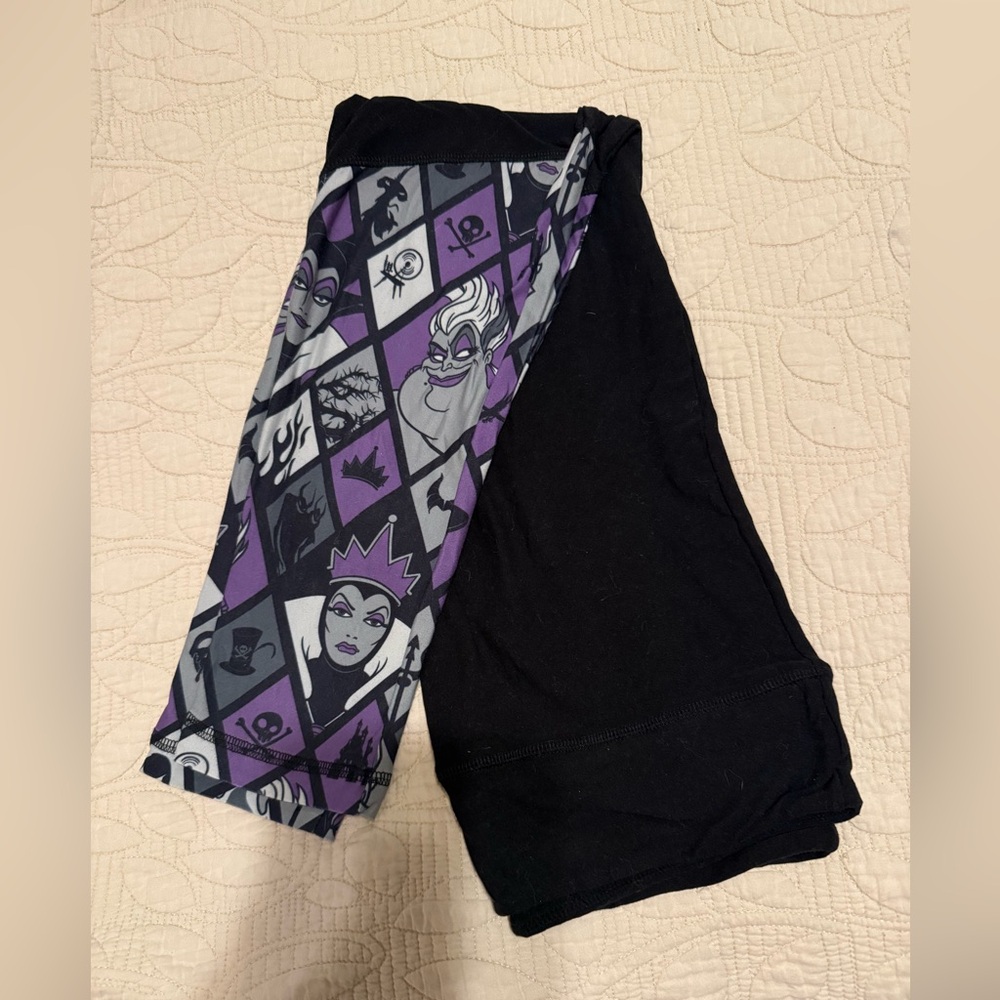 Disney Villains Purple & Black leggings size medium Ursula maleficent Hades